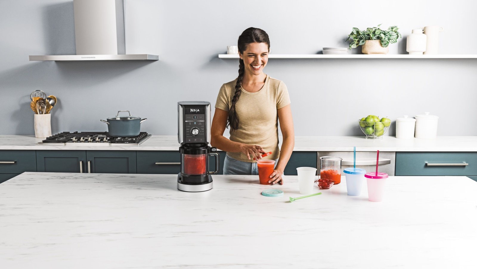 Ninja-NC501UK-EU-InUse-OnCounter-Slushi-Filled-Woman-RT-RGB